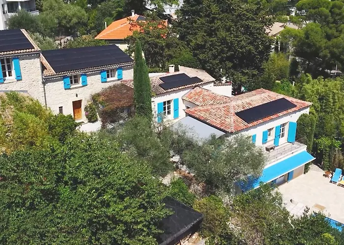 Domaine Royal Πανσιόν