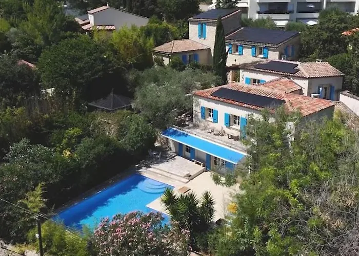 Domaine Royal Πανσιόν